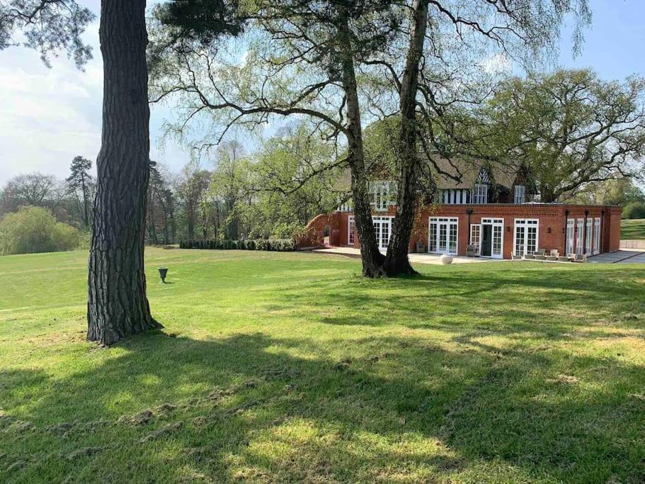 The Old Stables Villa Salisbury Exterior photo